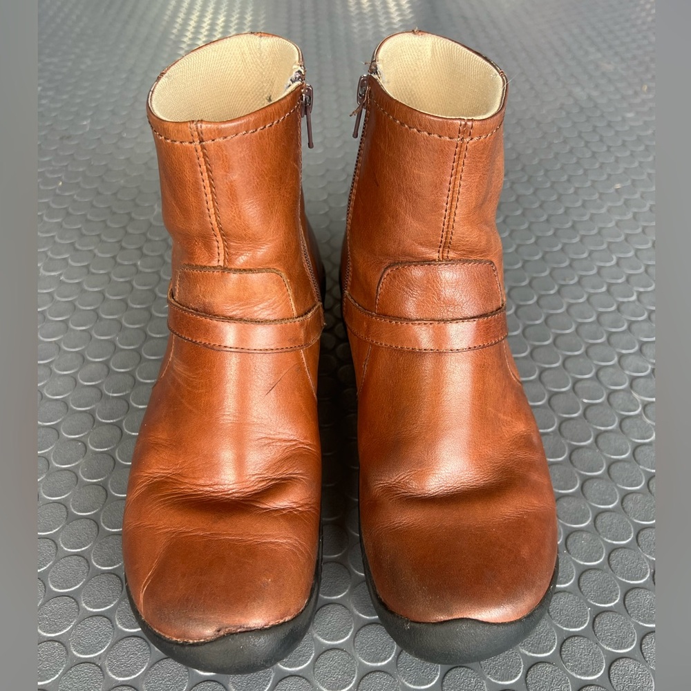 Keen Tan Leather Boots